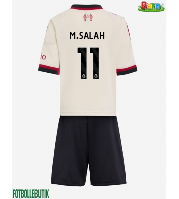 Liverpool Mohamed Salah #11 Bortaställ Barn 2025-26 Kortärmad (+ Korta byxor)